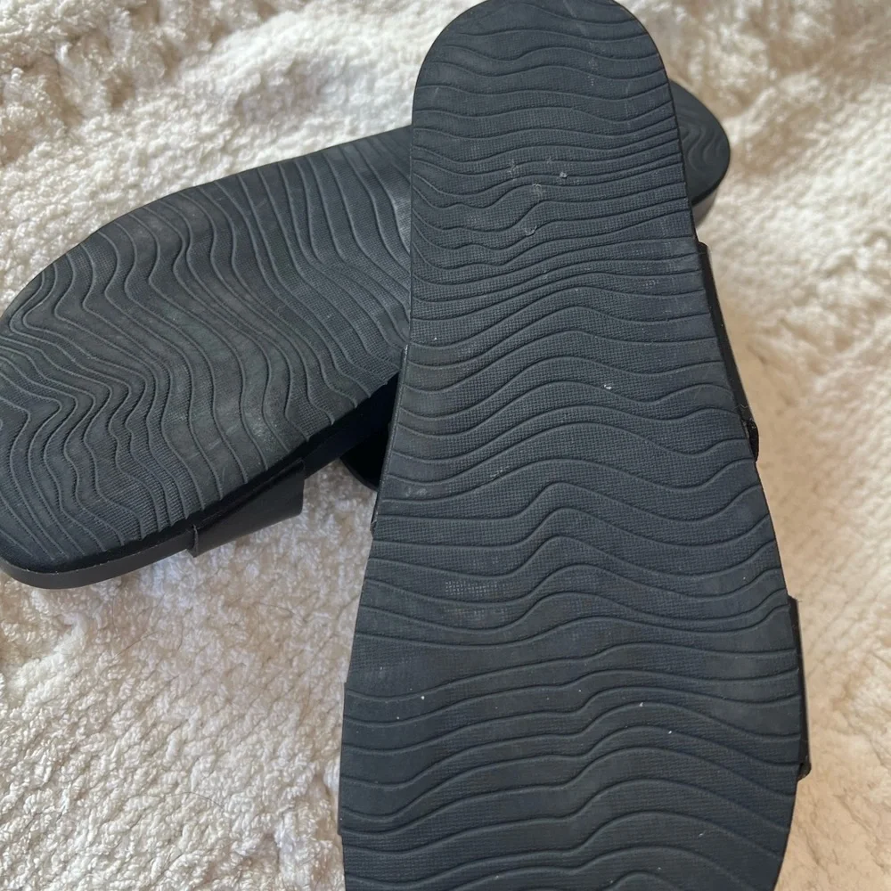 Reef Cushion Vista - Picture 6 of 6